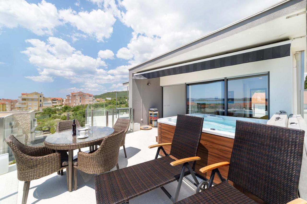 Villa Aliara Jacuzzi Apartment Vodice Exterior foto